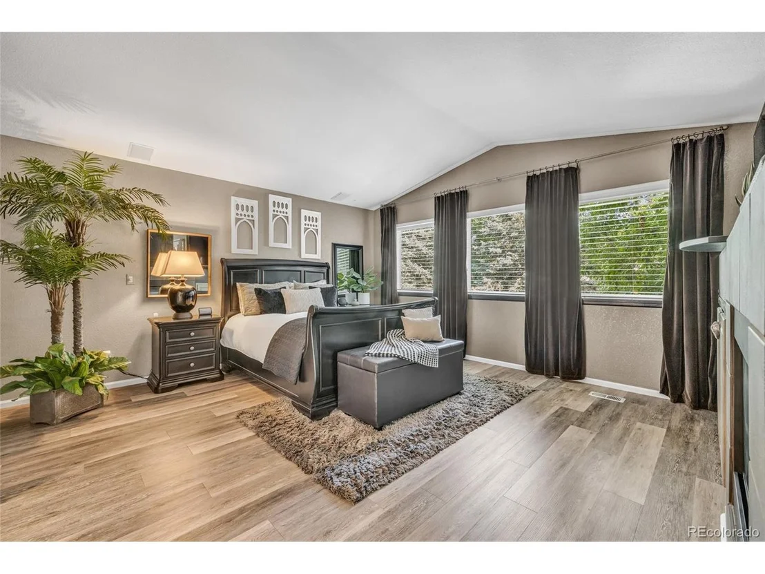 Photo of 9856 Glenstone Trl