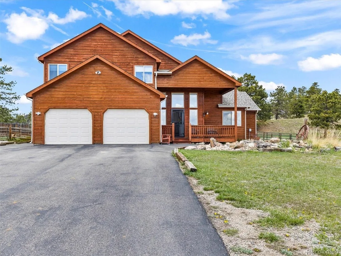 Photo of 85 Burland Dr