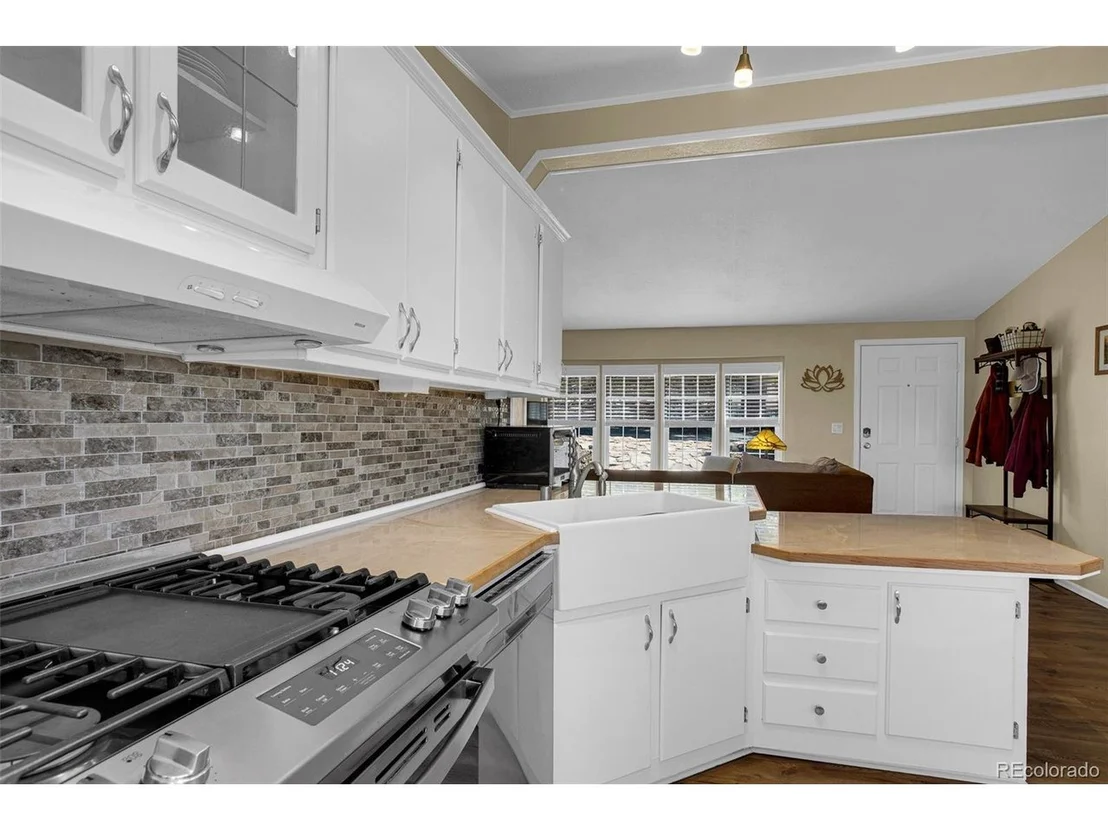 Photo of 803 Bonell Dr