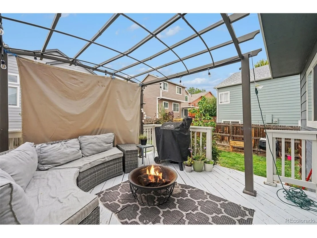 Photo of 16254 Blueleaf Pl