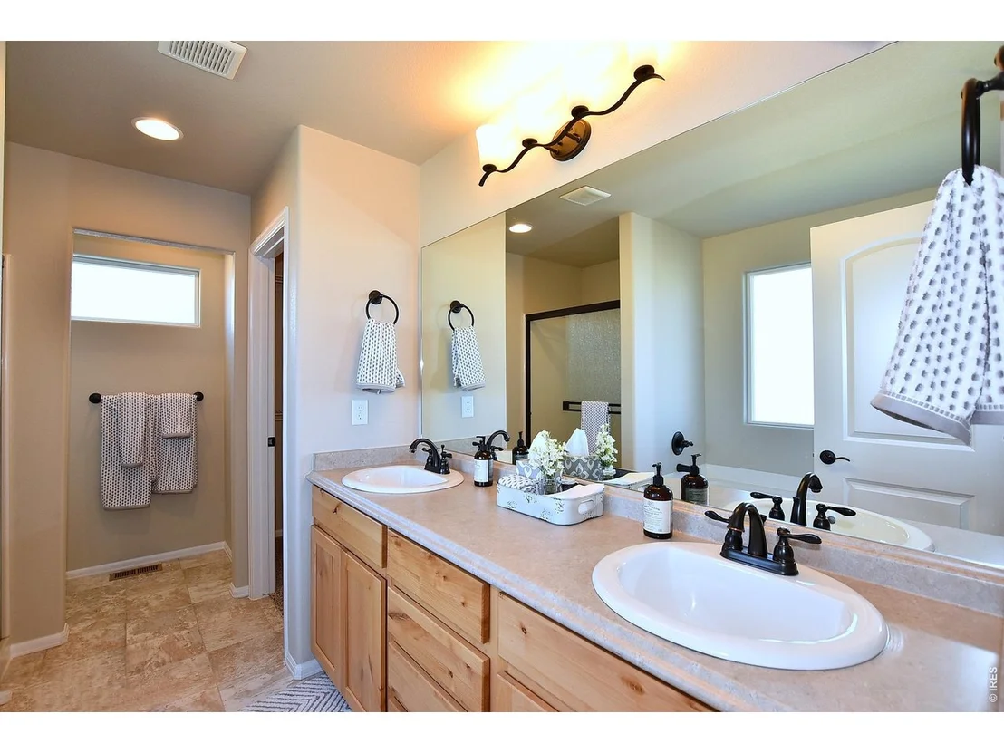 Photo of 4852 Grapevine Way