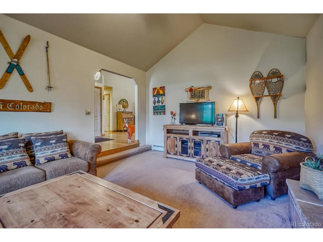 Photo of 127 Mesa Cir