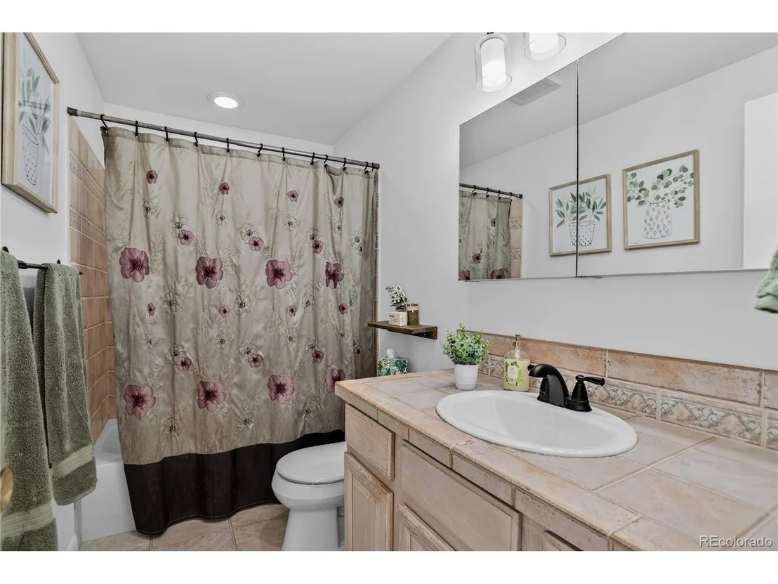 Photo of 2795 Vassar Dr