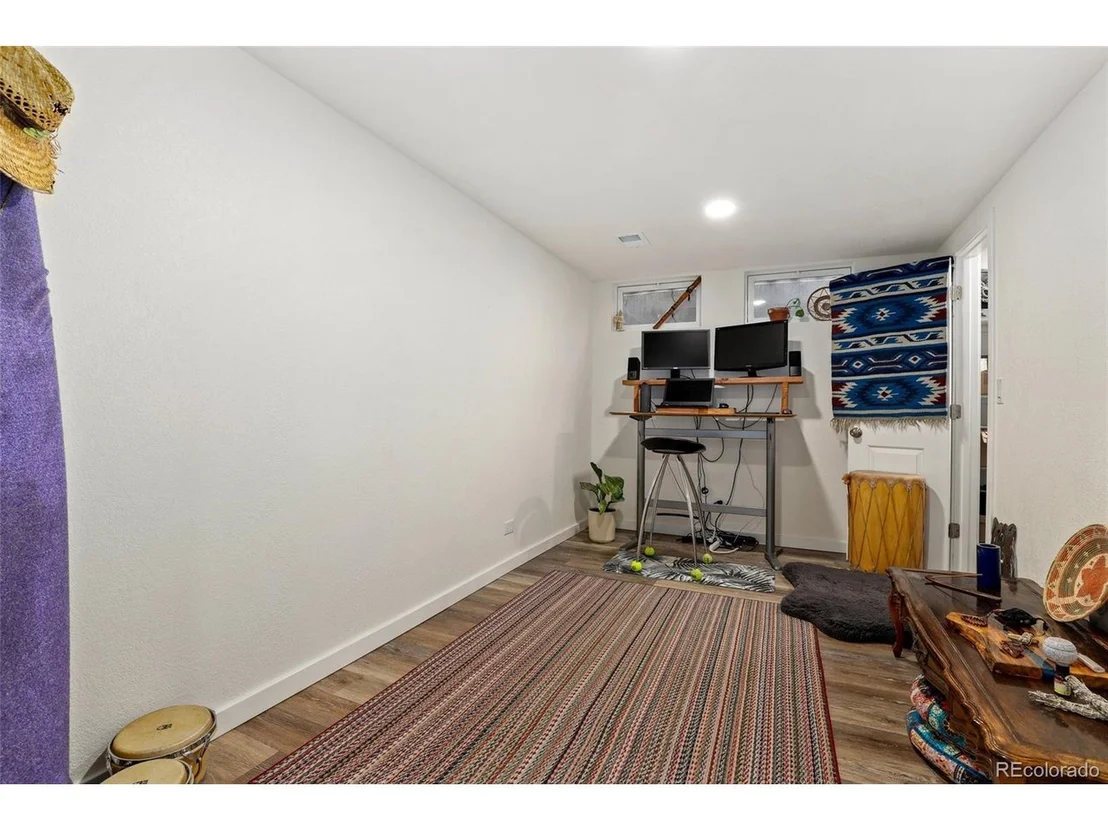 Photo of 4895 Depew St