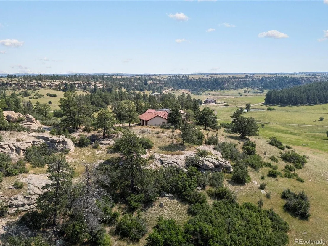 Photo of 1611 Castle Pointe Dr