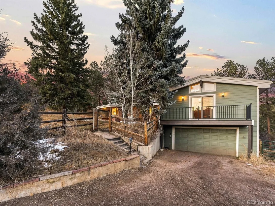Photo of 19377 Hill Dr