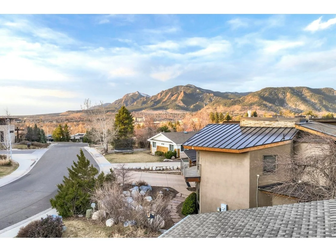 Photo of 2003 Balsam Dr