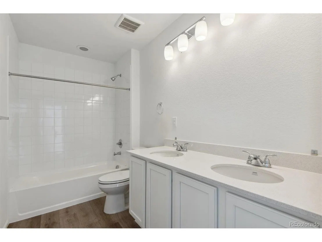 Photo of 4583 Boone Cir