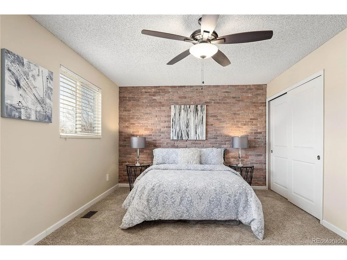 Photo of 7390 Devinney Ct