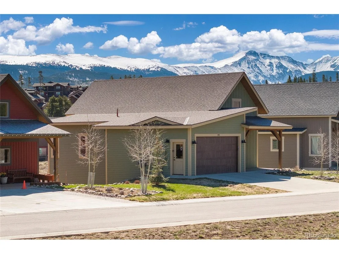 Photo of 205 Elk Ranch Rd