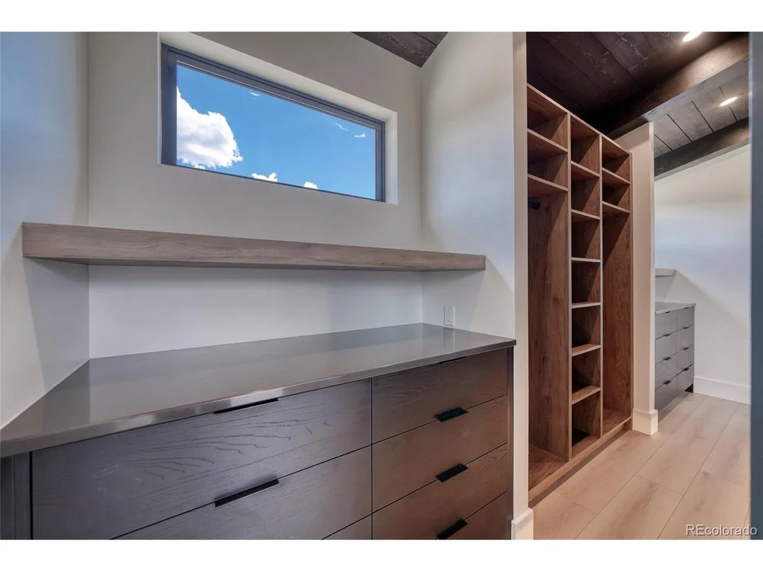 Photo of 10339 Outpost Ln