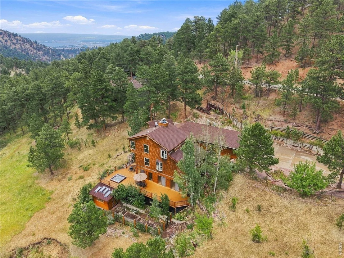 Photo of 114 Balsam Ln