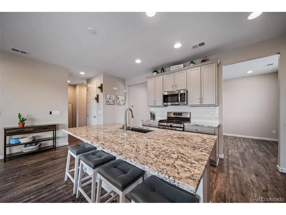 Photo of 3715 Makley Cir