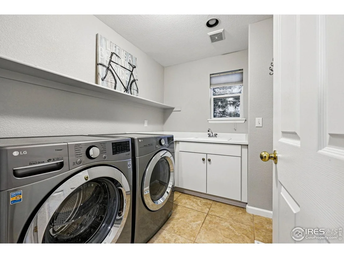 Photo of 6105 El Diente Cir