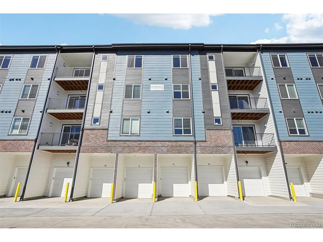 Photo of Unit 1307 at 487 Interlocken Blvd