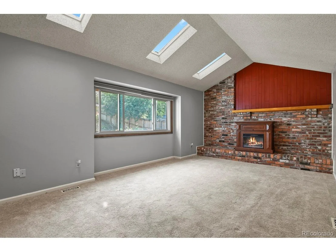 Photo of 10548 Hobbit Ln