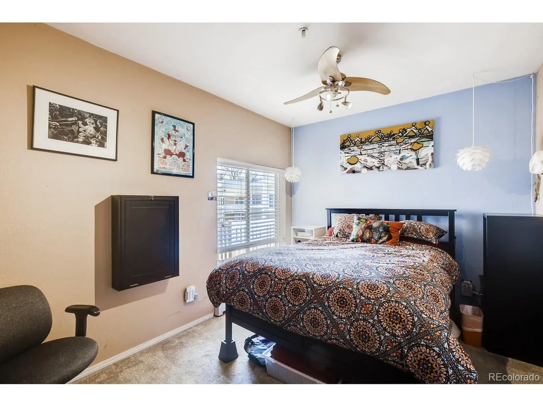 Photo of Unit 201 at 2610 Iris Ave