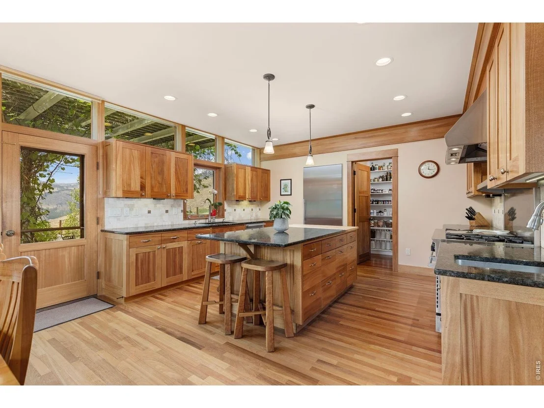 Photo of 5695 Sunshine Canyon Dr