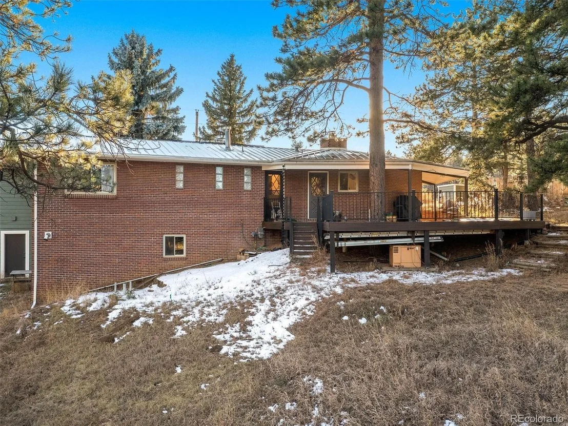 Photo of 19377 Hill Dr