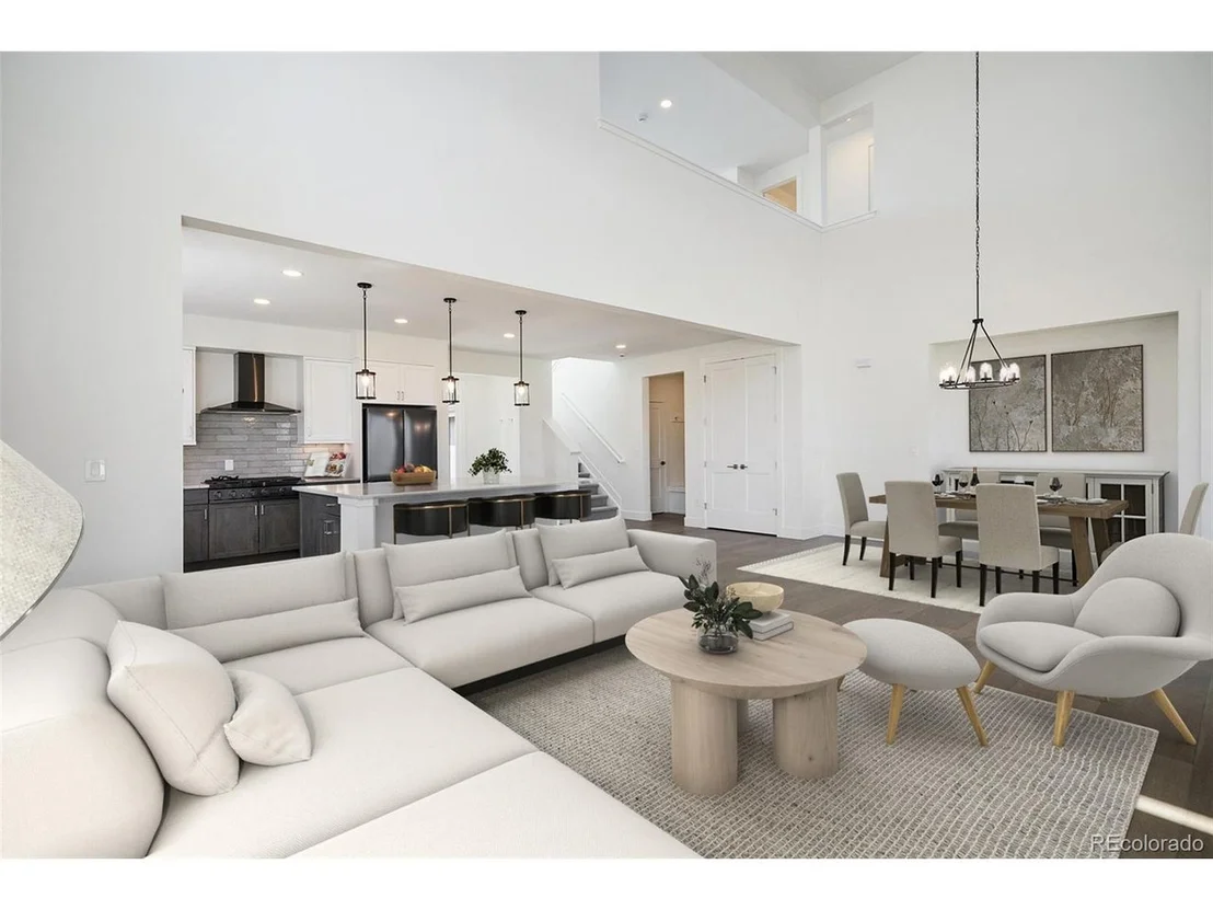 Photo of 400 Thompson Ave