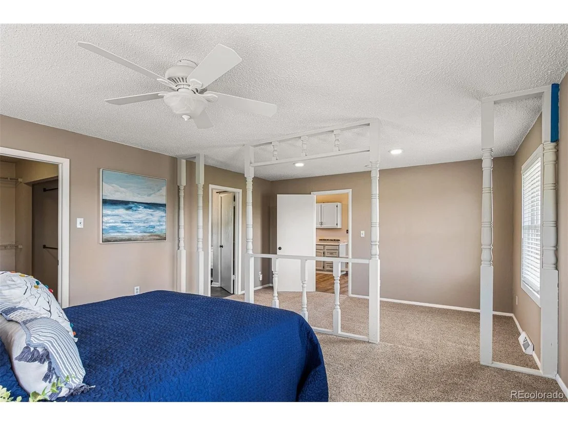 Photo of 940 Pinewicket Way