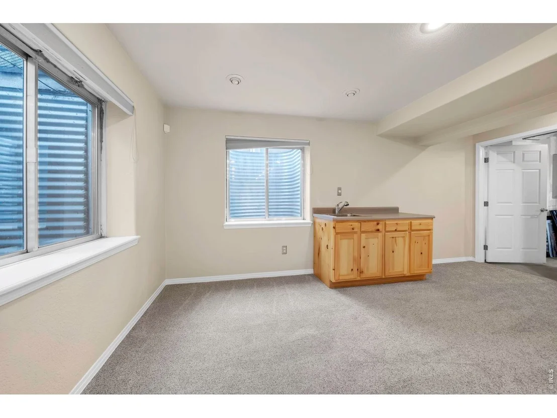 Photo of 2233 Bluebird Dr