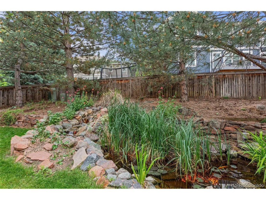 Photo of 396 Winterthur Way