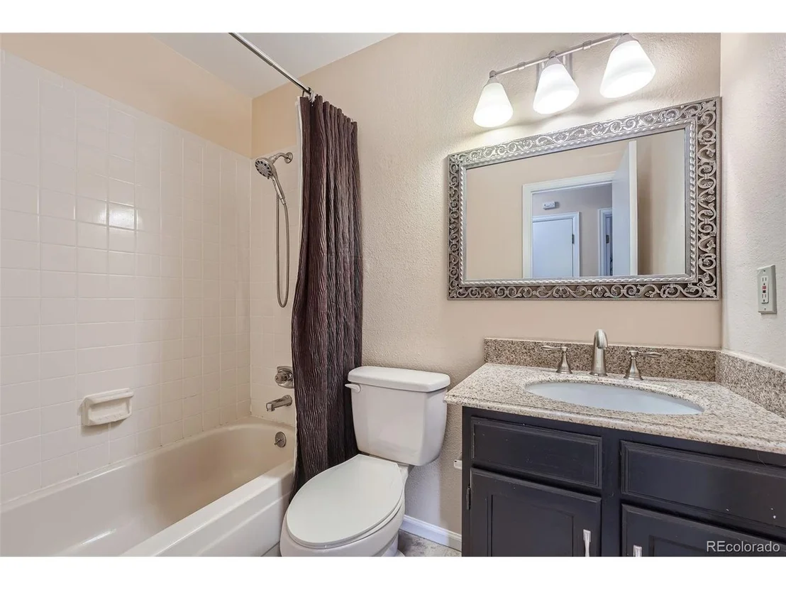 Photo of 10574 Hobbit Ln