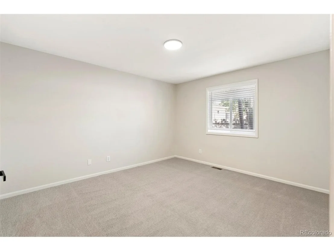 Photo of 818 Baker St