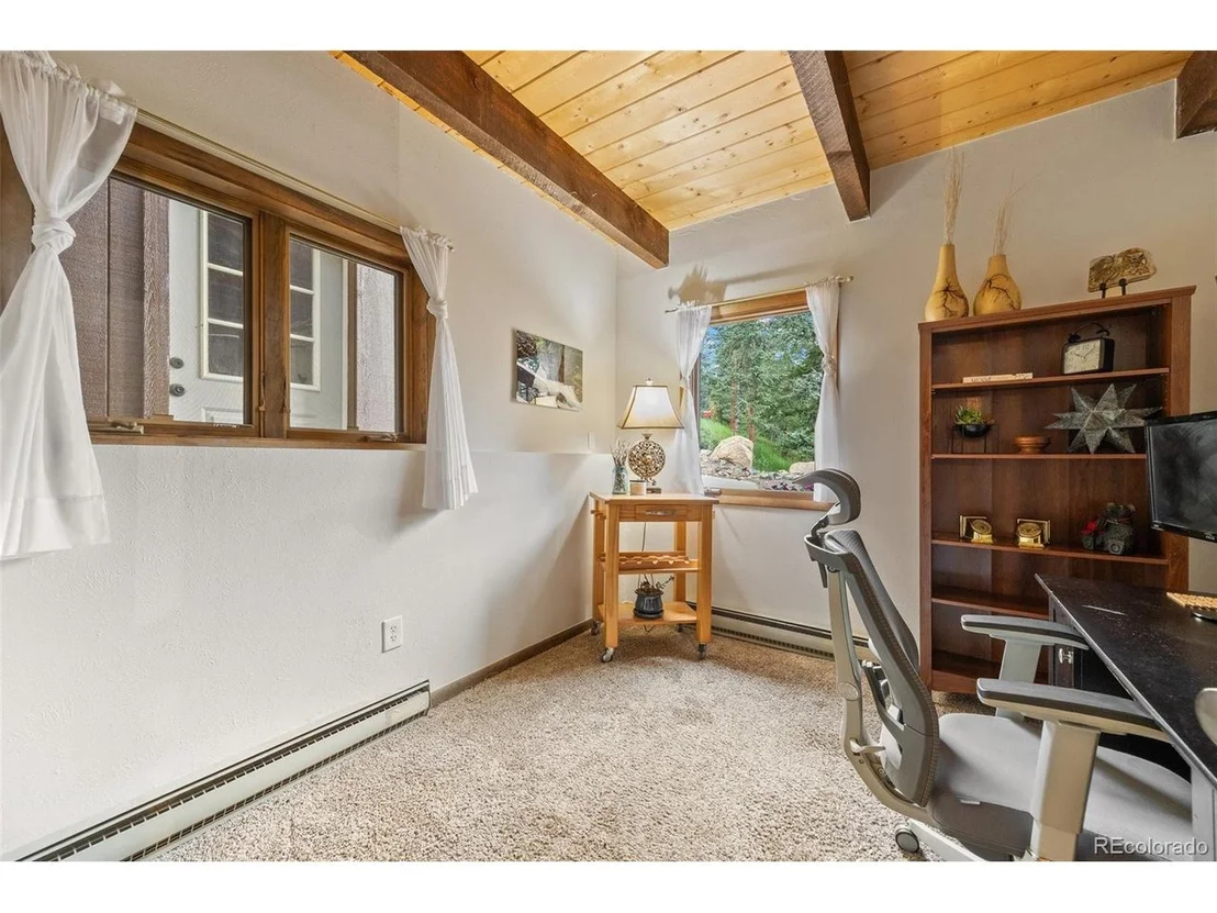 Photo of 32462 Lodgepole Dr