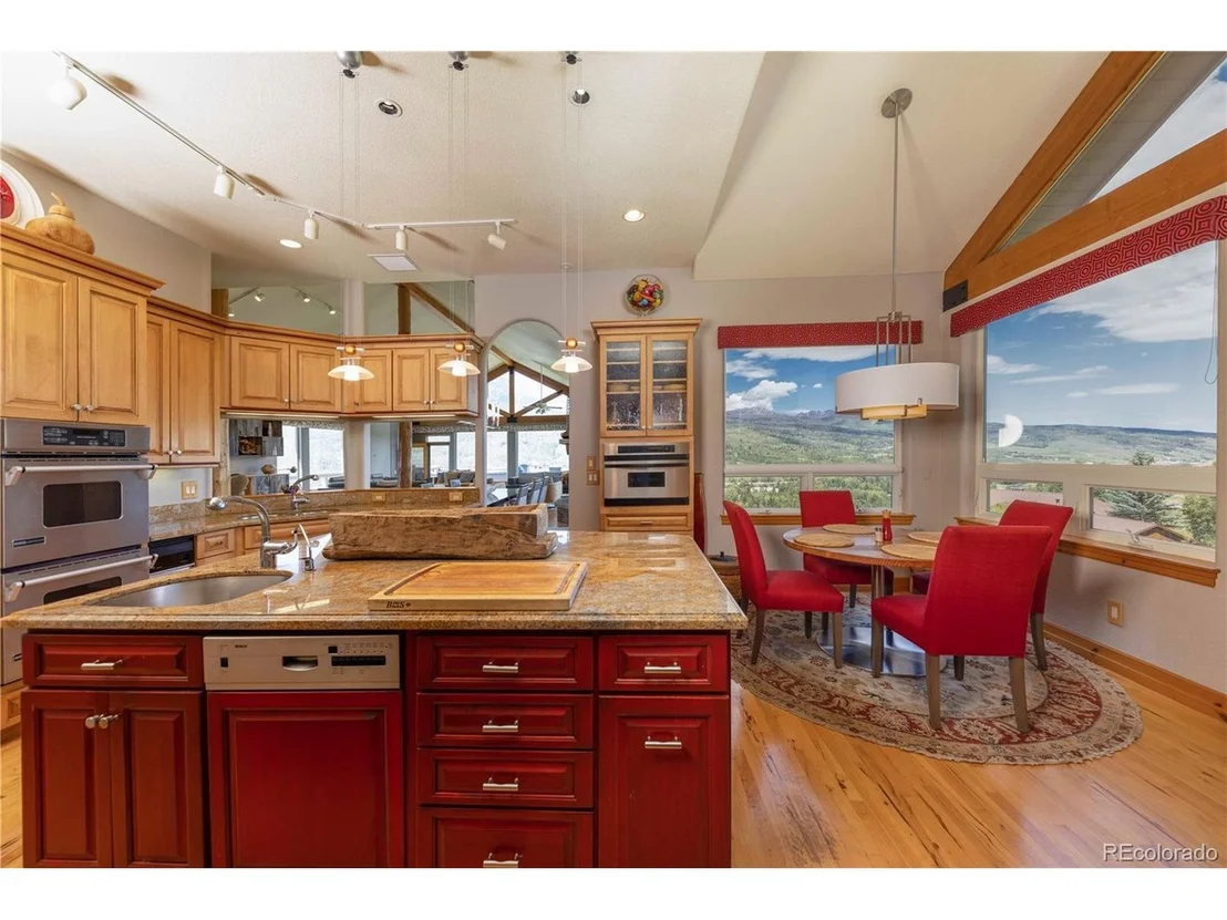 Photo of 948 Hamilton Creek Rd