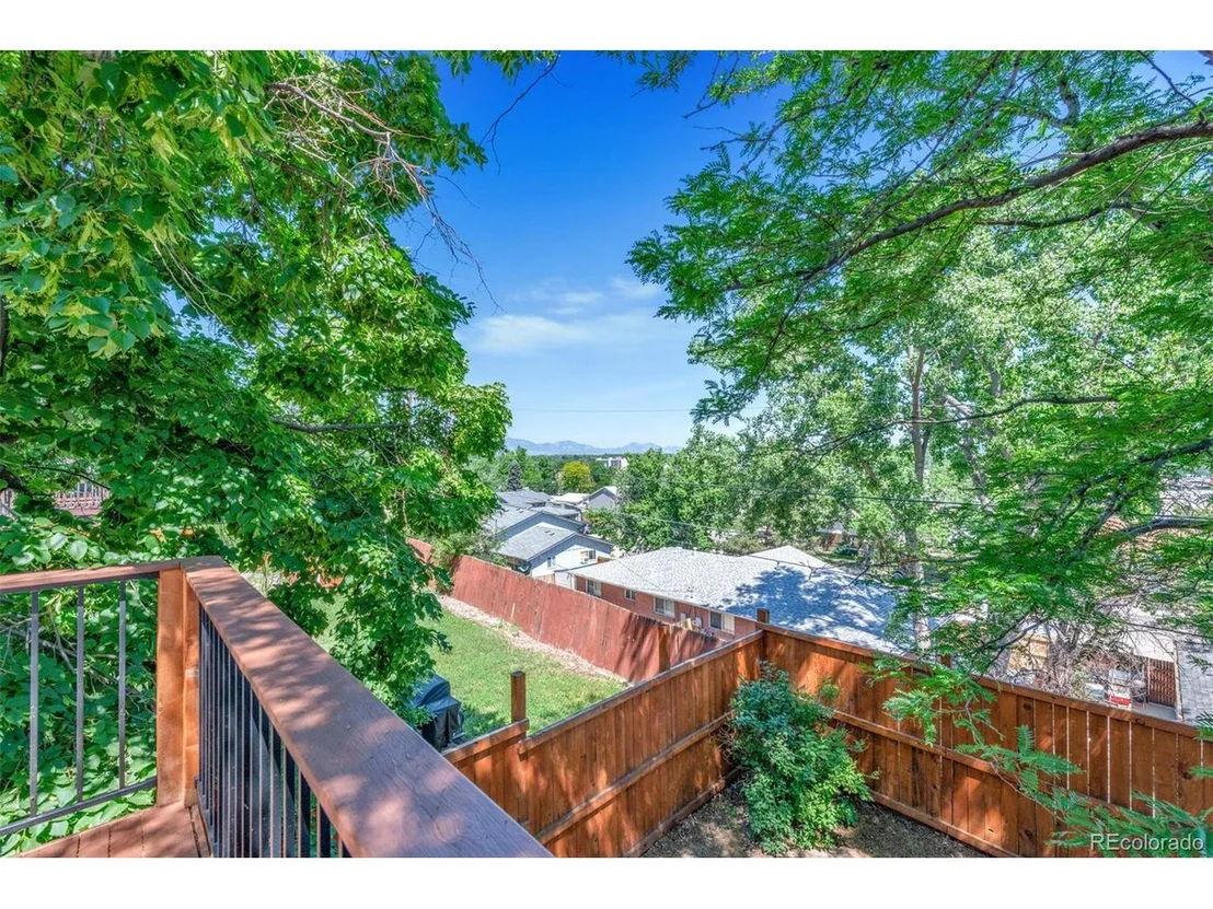 Photo of 9469 Grandview Ave