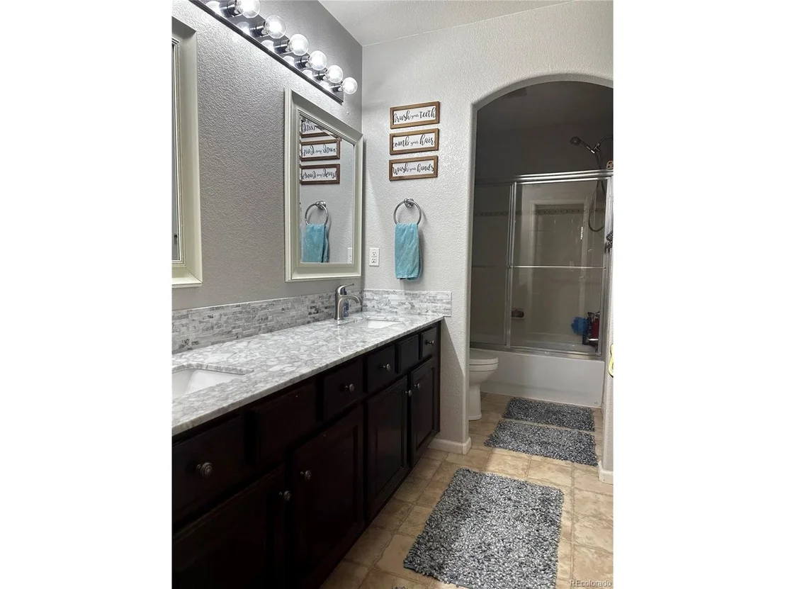 Photo of 4643 Castle Cir