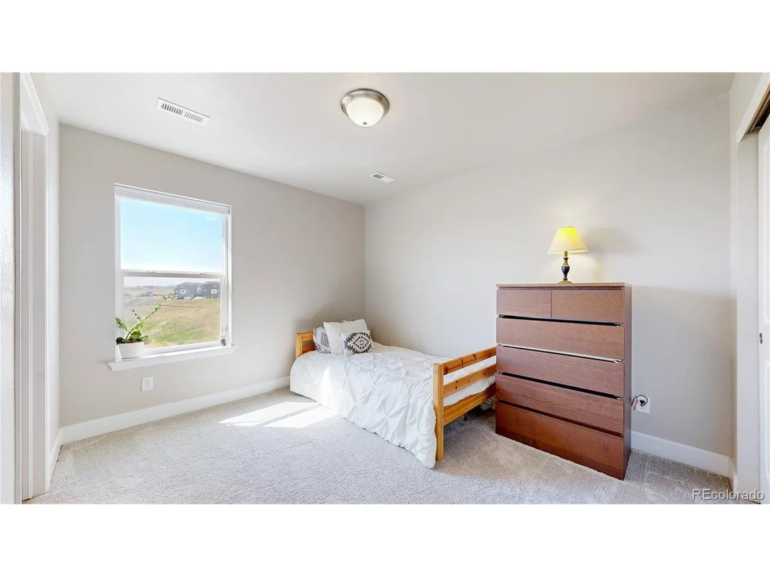 Photo of 416 Hyde Park Cir