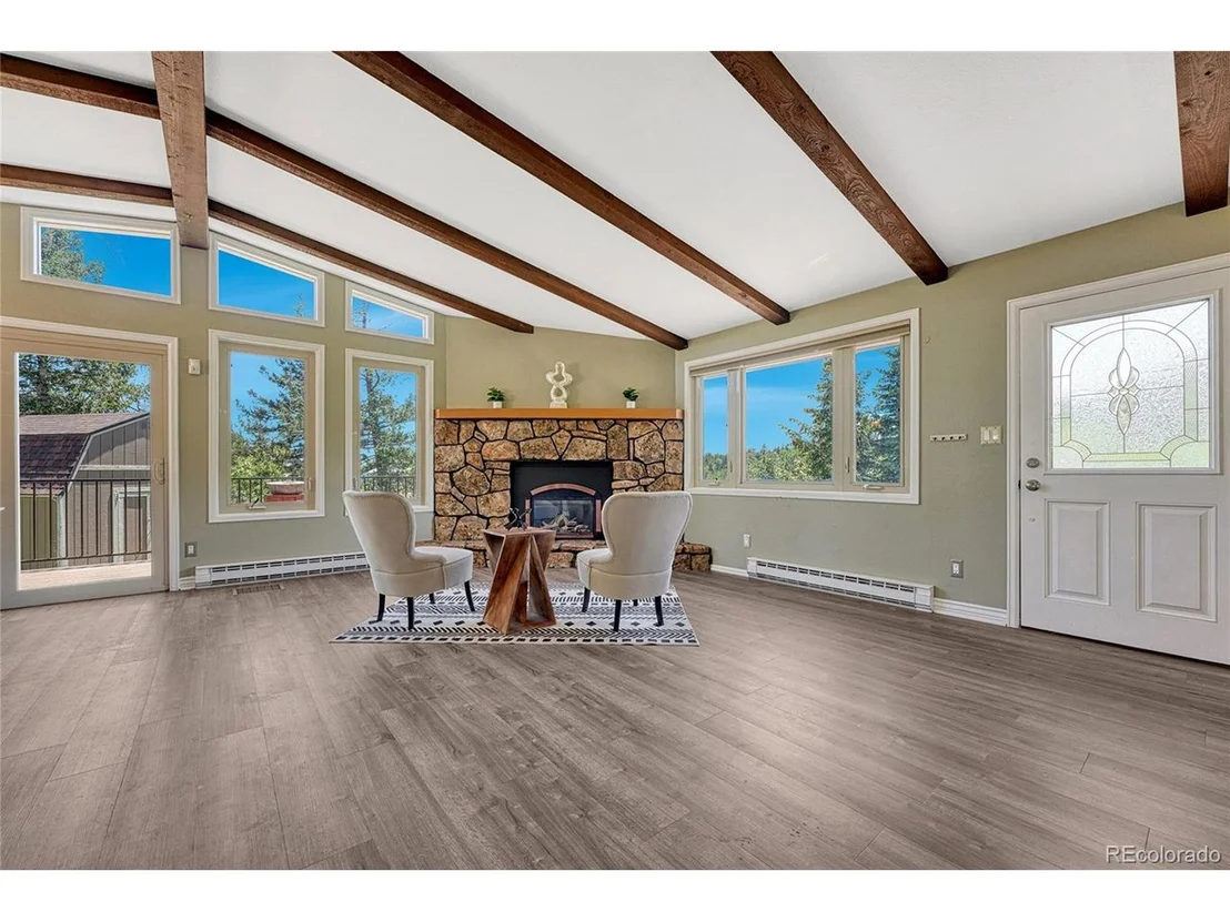 Photo of 22095 Cook Ln