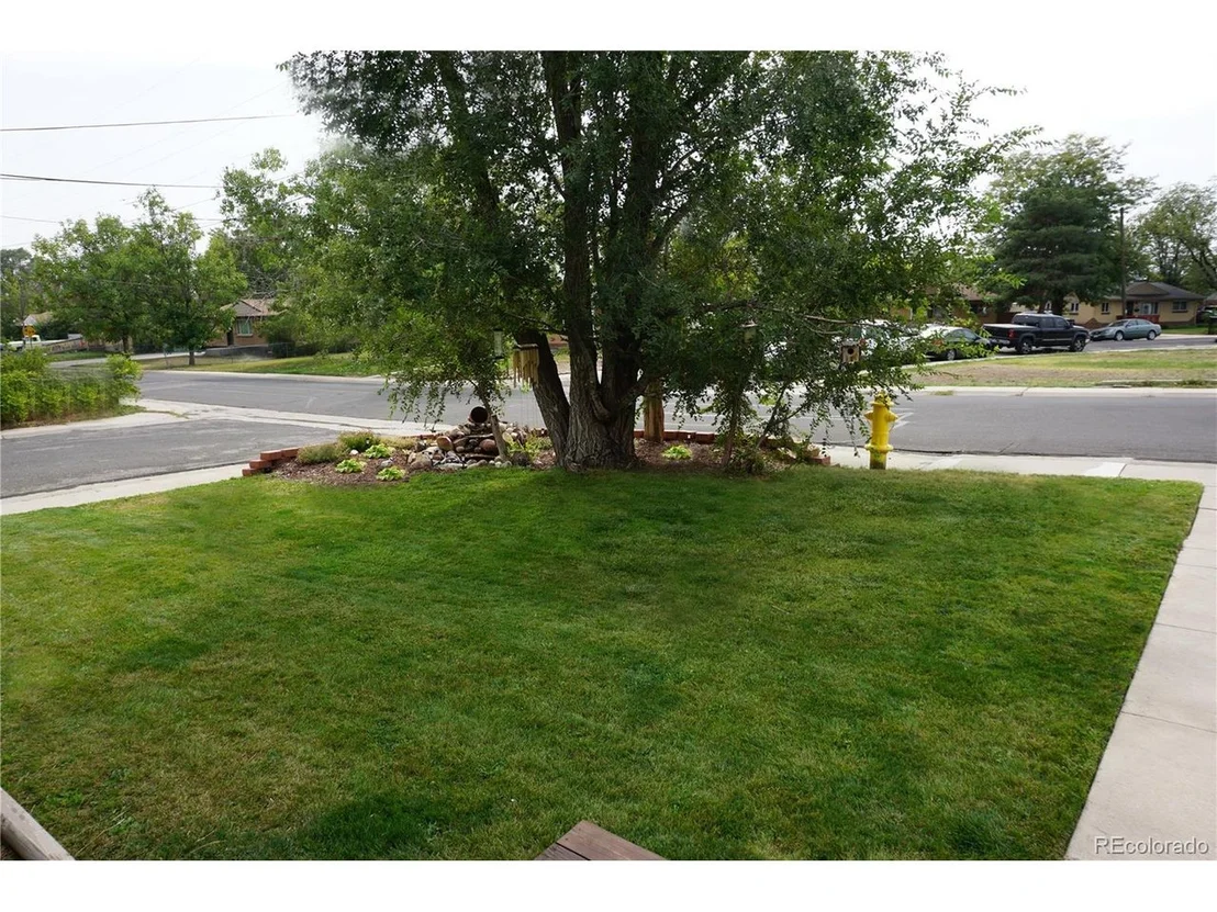 Photo of 9195 Aspen Dr
