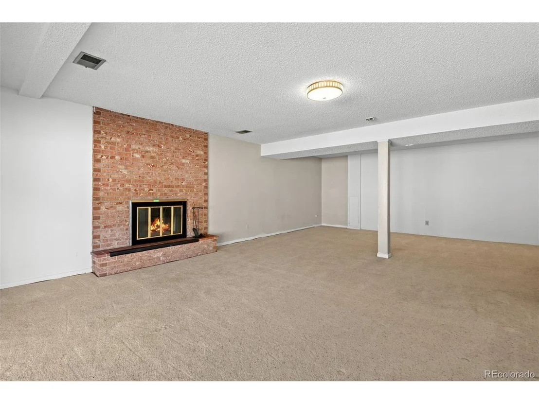 Photo of 29611 Fairway Dr