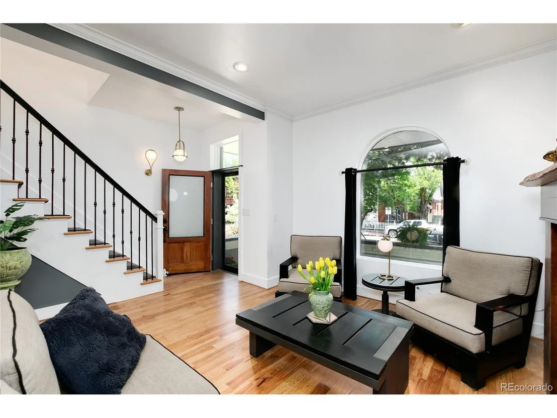 Photo of 3115 Lowell Blvd