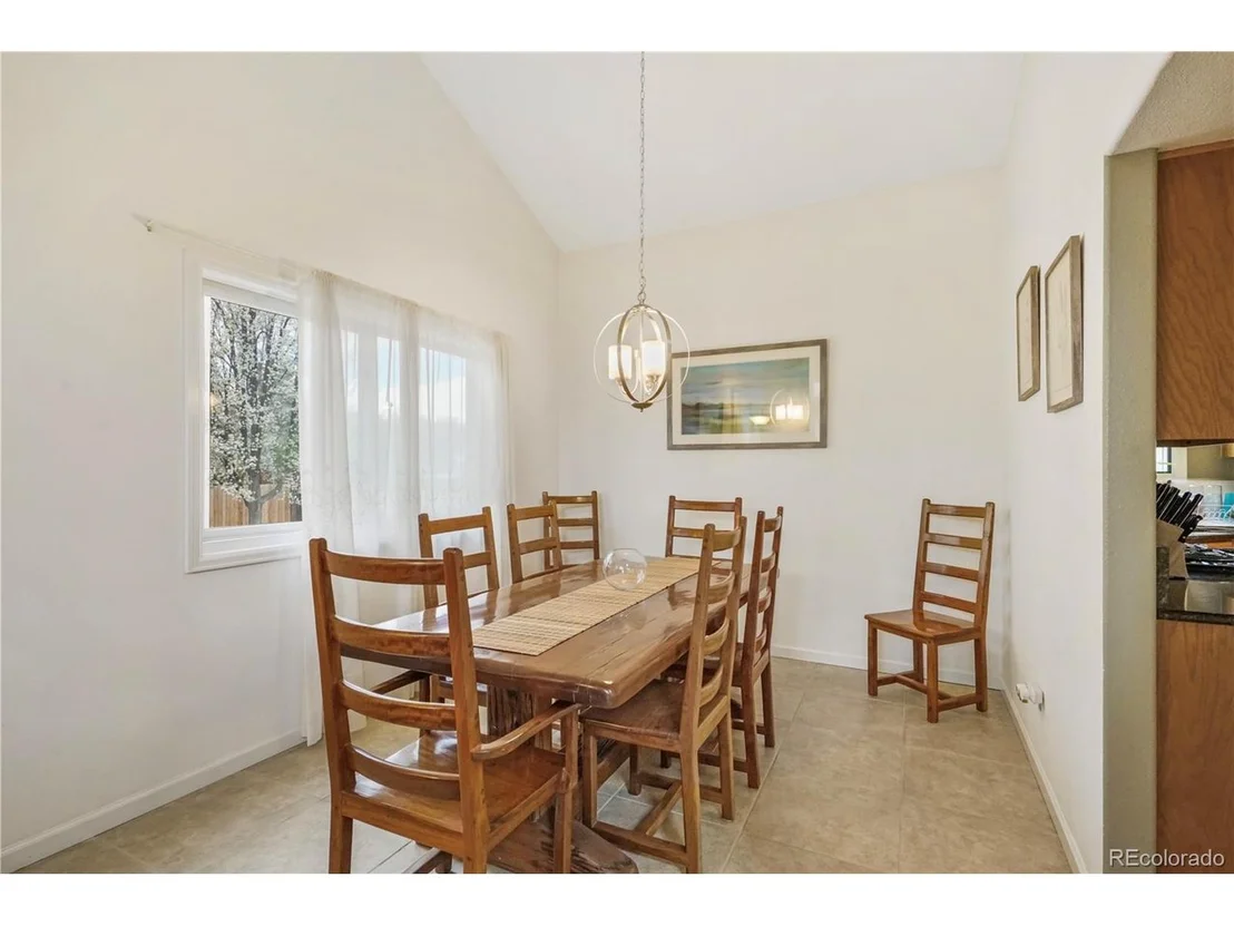 Photo of 2303 Vineyard Pl