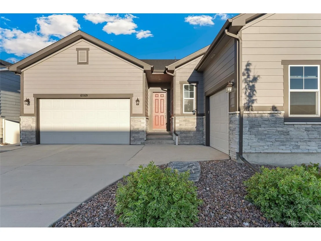 Photo of 6069 Long Branch Dr