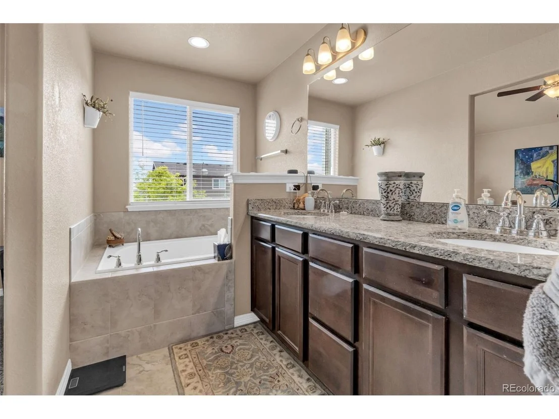 Photo of 5175 Clarence Dr