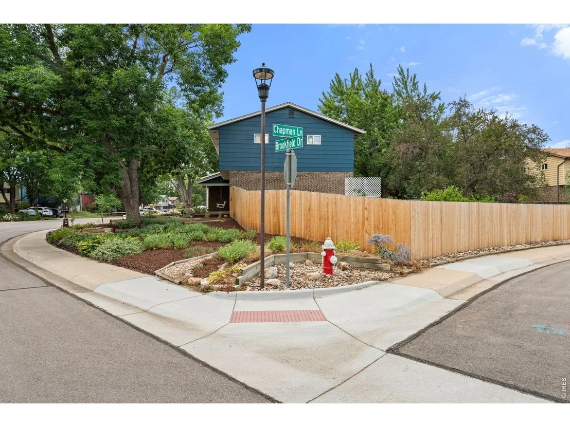 Photo of 1400 Brookfield Dr