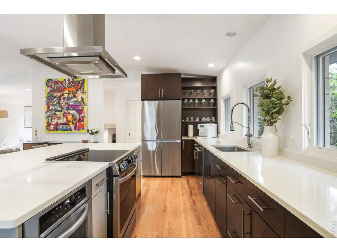 Photo of 200 Mohawk Dr