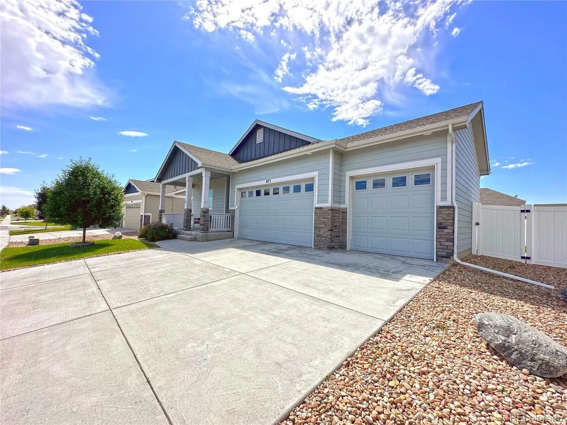 Photo of 871 Sunlight Peak Dr