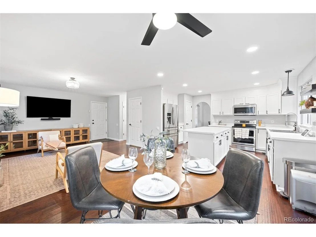 Photo of 2922 White Oak Trl