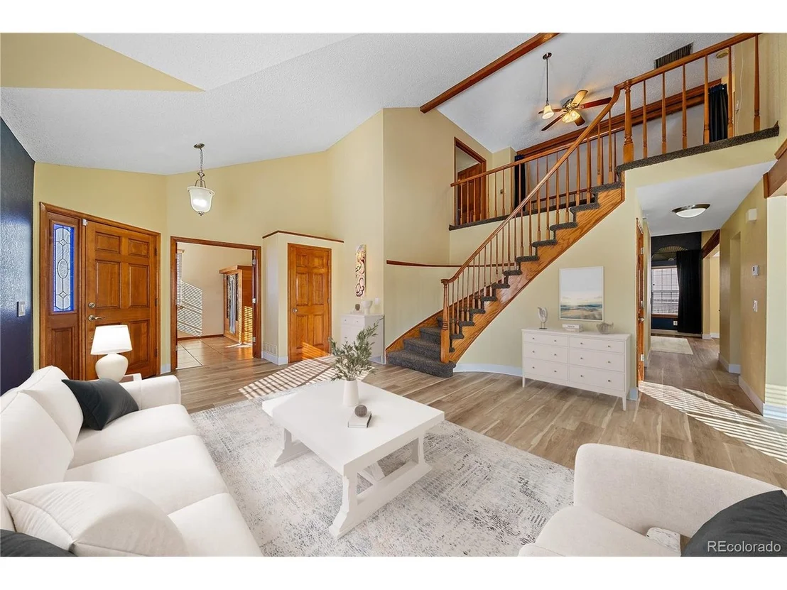 Photo of 6810 Simms Ct