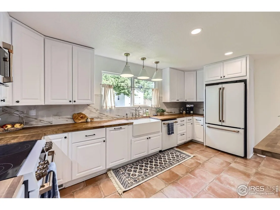 Photo of 7442 Jay Ct