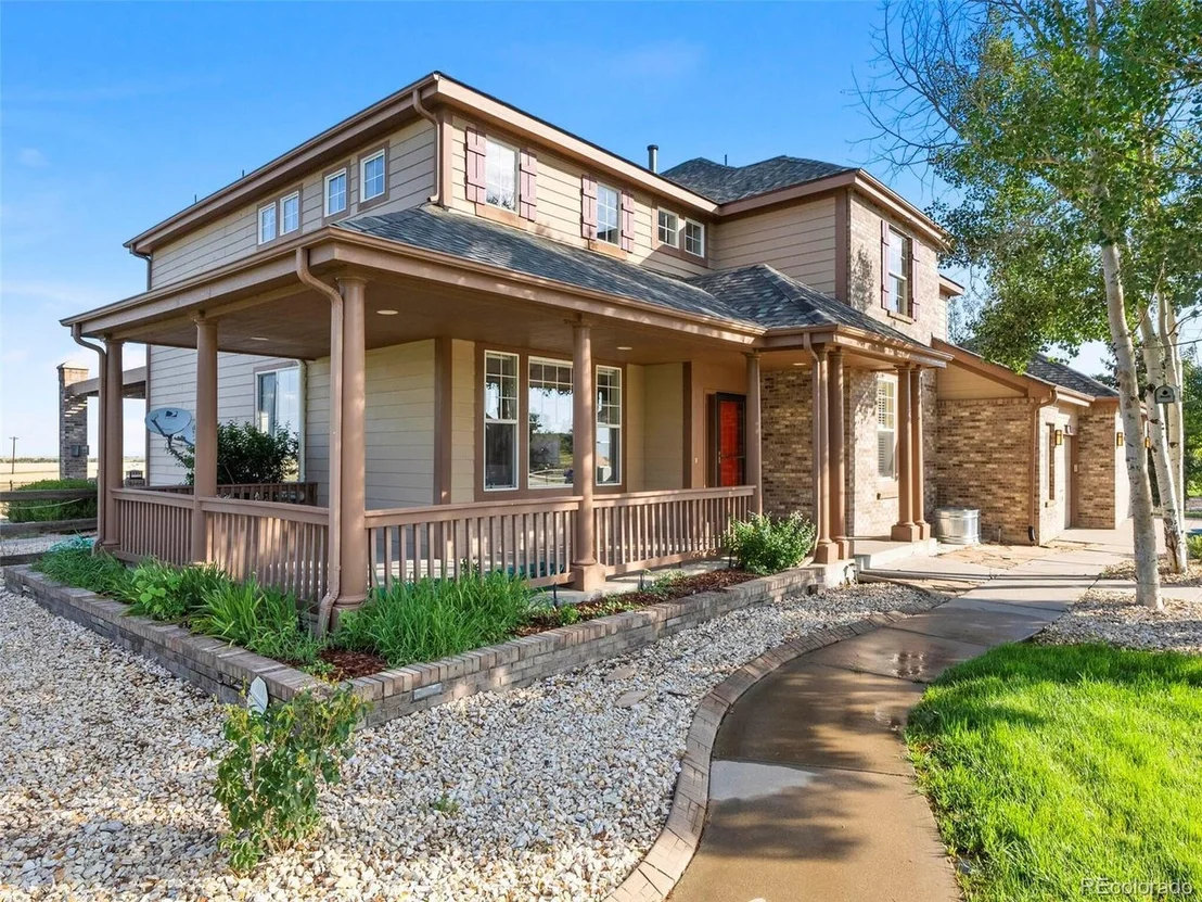 Photo of 365 Antelope Dr W