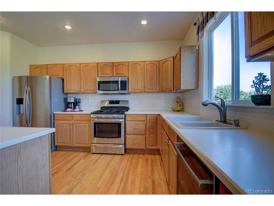 Photo of 646 Clarendon Dr