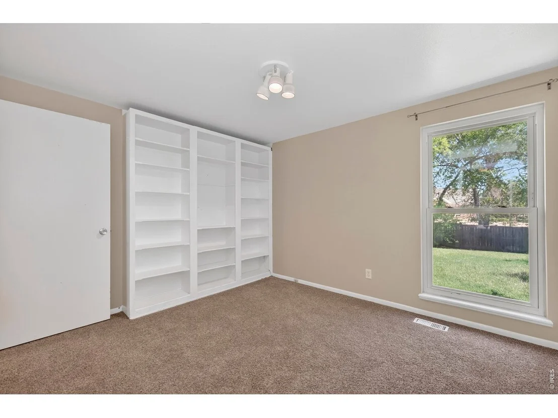 Photo of 4535 Seaway Cir
